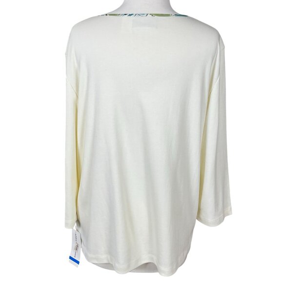 Alfred Dunner Wisteria Lane 3/4 Sleeve Floral Embroidered Neckline Pullover Top - Picture 4 of 8